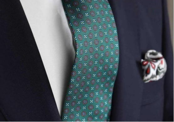 Making a Bold Statement with a Green Tie: Tips for Standout Style