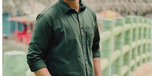 How Do You Choose and Style a Green Dress Shirt for Men?