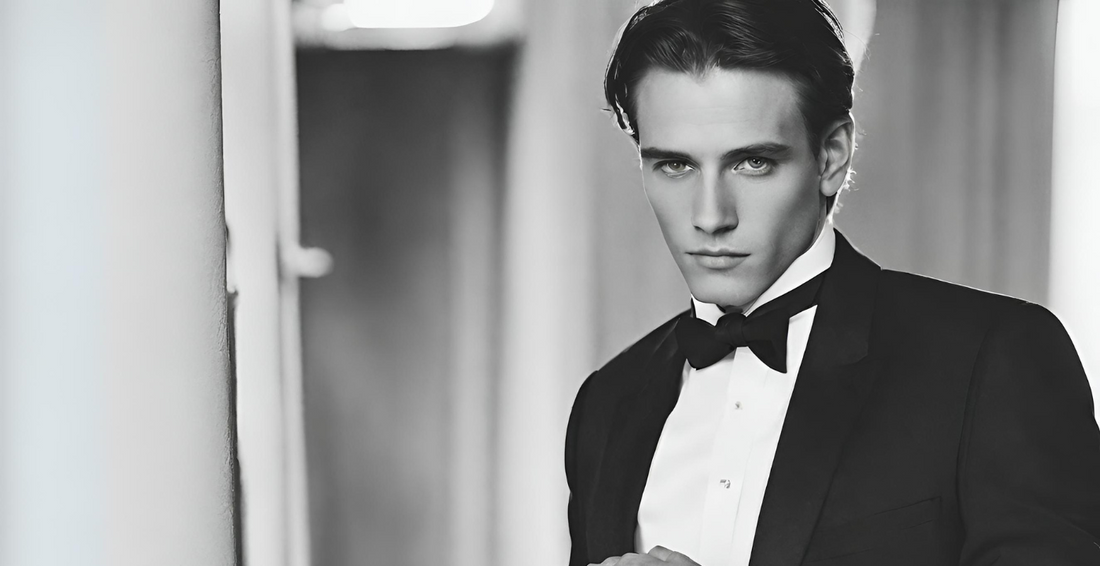 Should cummerbund match bow tie