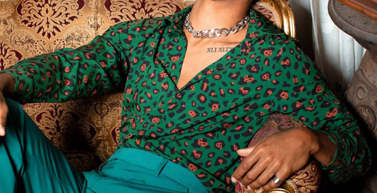 green shirt outfit men