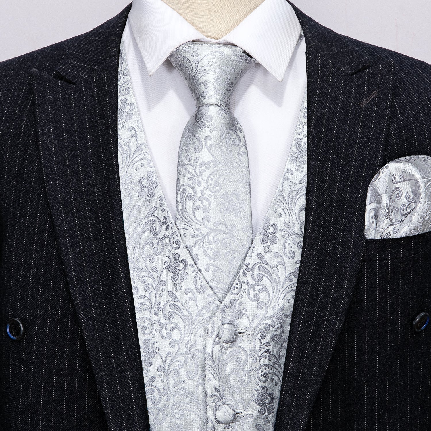 white sleeveless vest